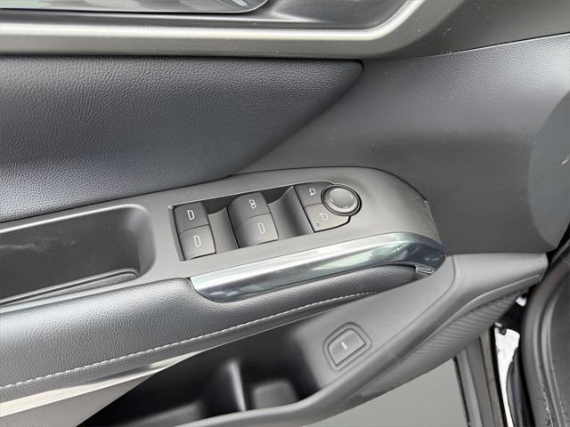 new 2025 Chevrolet Traverse car, priced at $42,345