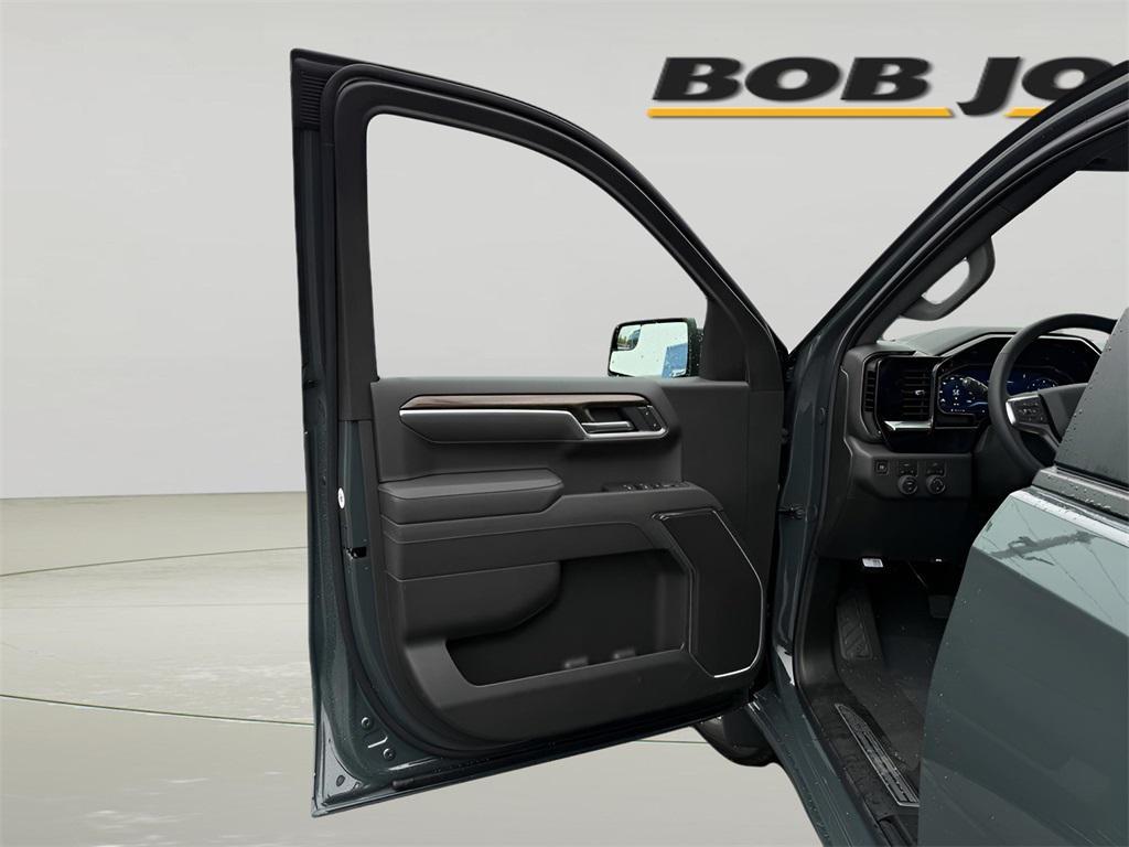 new 2025 Chevrolet Silverado 1500 car, priced at $52,190