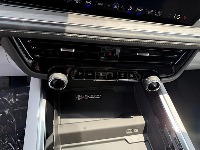new 2025 Chevrolet Suburban car, priced at $91,660