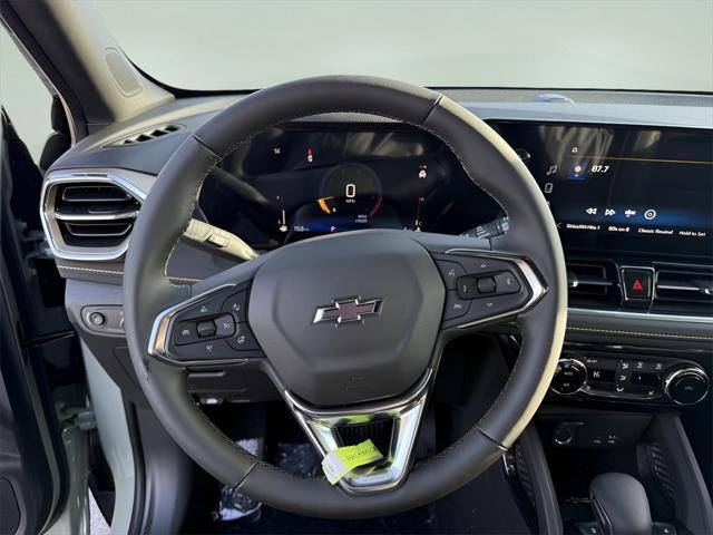 new 2025 Chevrolet TrailBlazer car, priced at $32,330