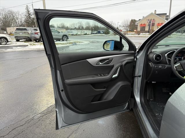 new 2025 Chevrolet Blazer car, priced at $39,565