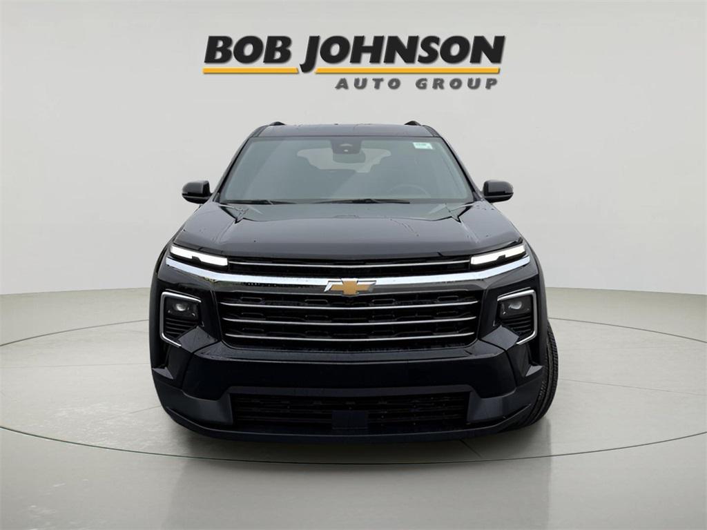 new 2025 Chevrolet Traverse car, priced at $44,195