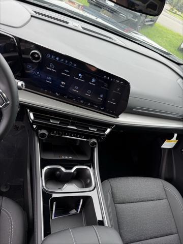 new 2025 Chevrolet Traverse car, priced at $44,195