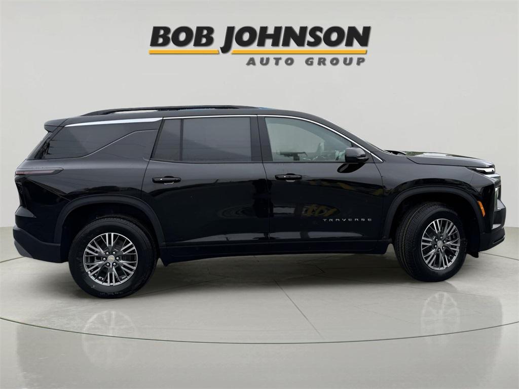 new 2025 Chevrolet Traverse car, priced at $44,195
