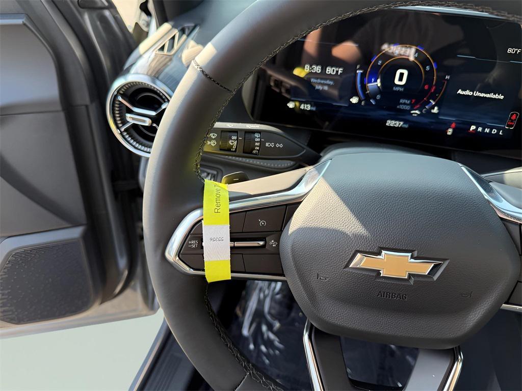 new 2025 Chevrolet Equinox car, priced at $30,740