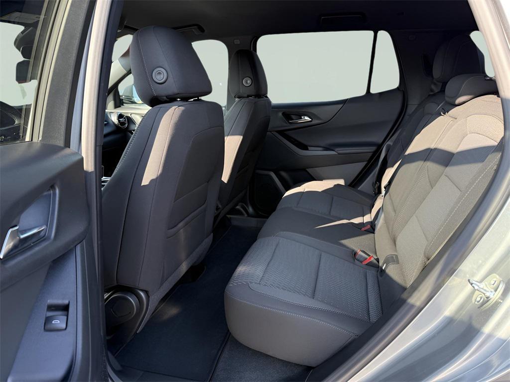new 2025 Chevrolet Equinox car, priced at $30,740