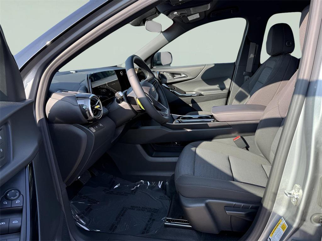 new 2025 Chevrolet Equinox car, priced at $30,740