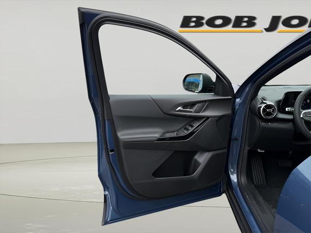 new 2025 Chevrolet Equinox car, priced at $30,490