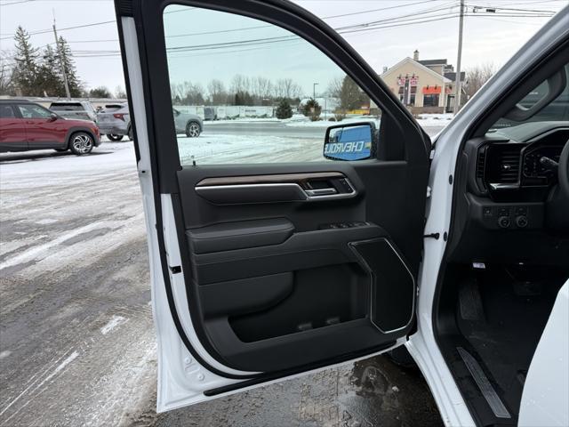 new 2025 Chevrolet Silverado 1500 car, priced at $51,595