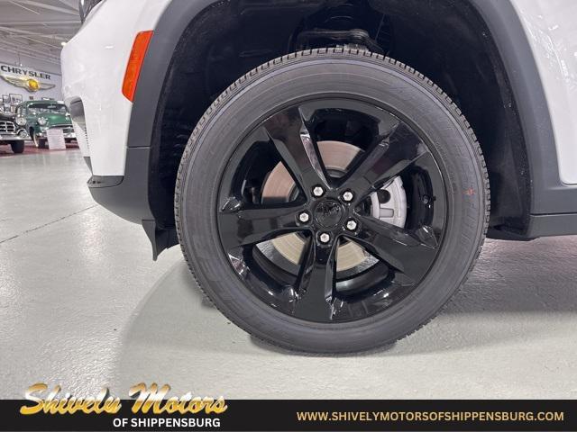 new 2025 Jeep Grand Cherokee L car, priced at $40,811