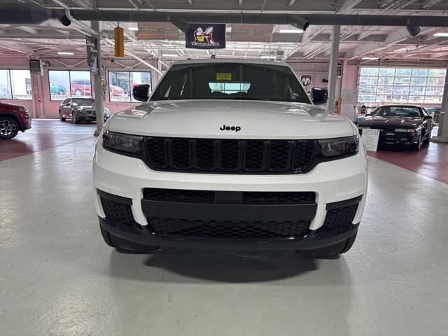 new 2025 Jeep Grand Cherokee L car, priced at $45,622