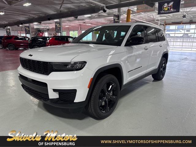 new 2025 Jeep Grand Cherokee L car, priced at $45,622