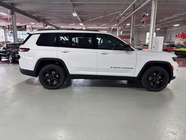 new 2025 Jeep Grand Cherokee L car, priced at $45,622