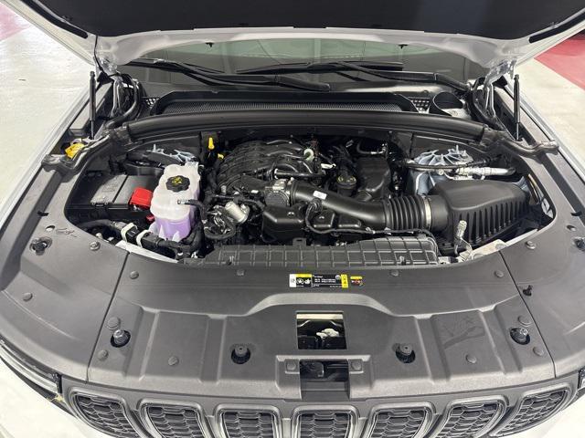 new 2025 Jeep Grand Cherokee L car, priced at $45,622