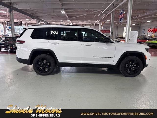 new 2025 Jeep Grand Cherokee L car, priced at $40,811
