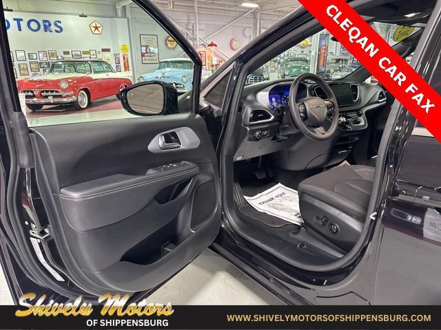 used 2024 Chrysler Pacifica car, priced at $31,495