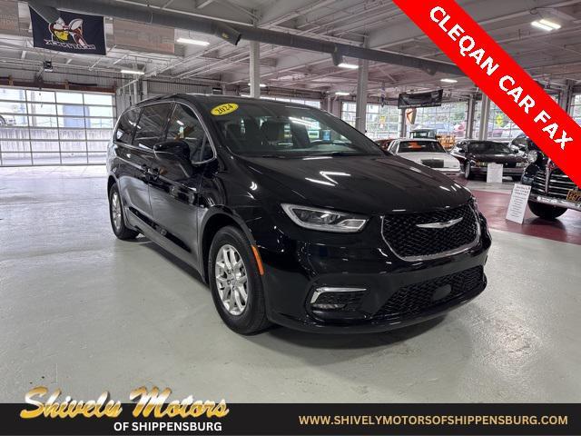 used 2024 Chrysler Pacifica car, priced at $31,495