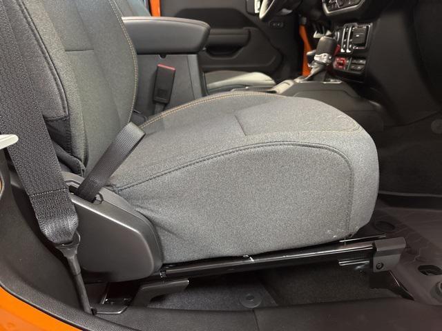 new 2025 Jeep Wrangler car, priced at $42,587