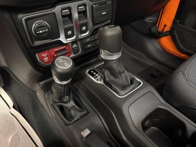 new 2025 Jeep Wrangler car, priced at $42,587
