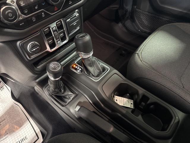 new 2025 Jeep Gladiator car, priced at $46,028