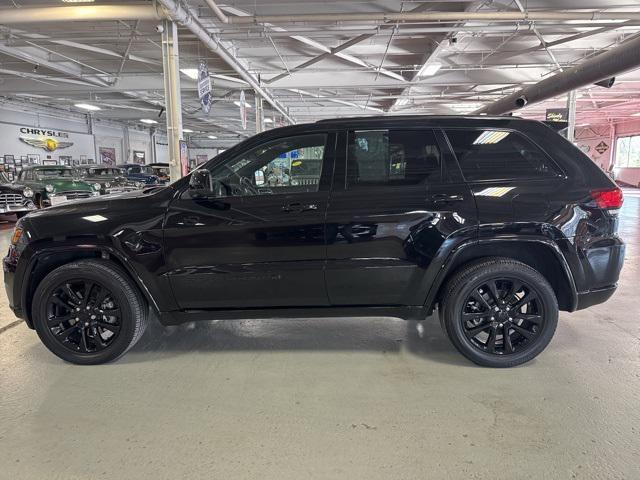 used 2022 Jeep Grand Cherokee car, priced at $30,995