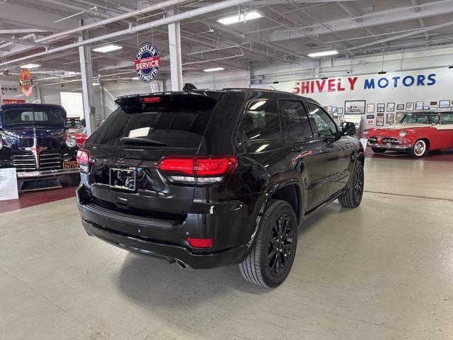 used 2022 Jeep Grand Cherokee car, priced at $30,995