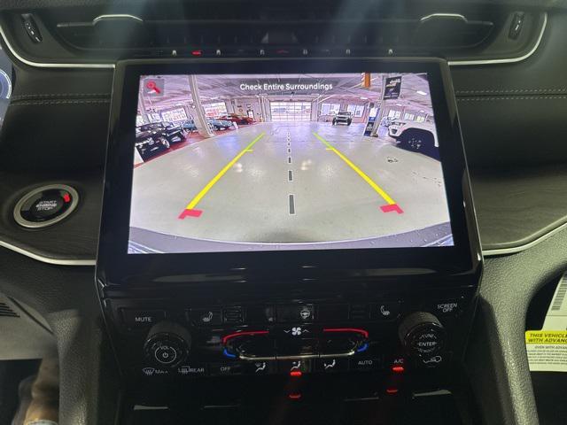 new 2025 Jeep Grand Cherokee car, priced at $41,796