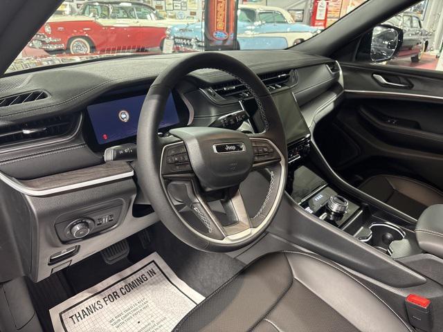 new 2025 Jeep Grand Cherokee car, priced at $47,642