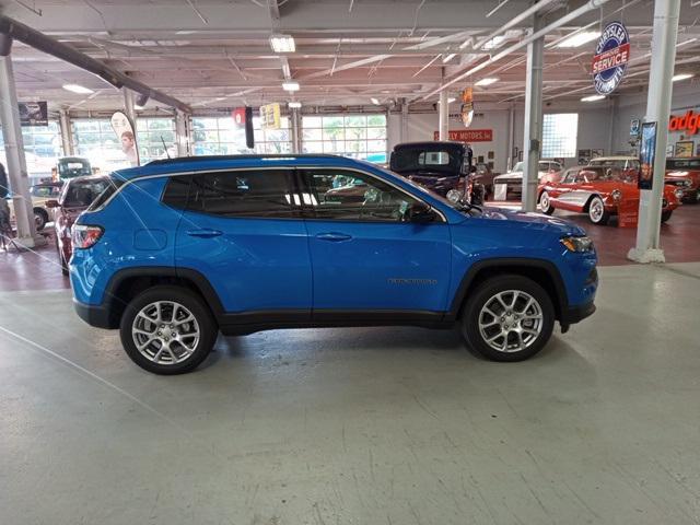 new 2024 Jeep Compass car, priced at $32,430