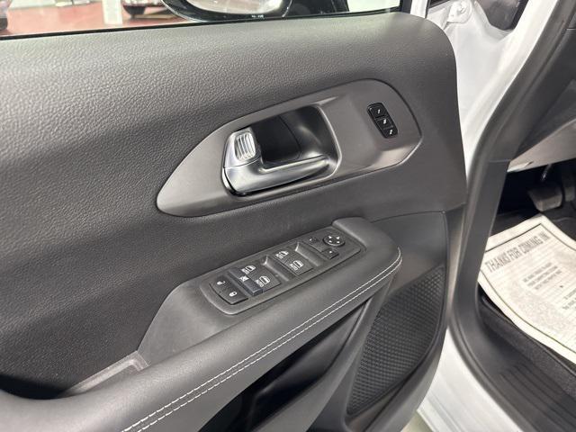 new 2026 Chrysler Pacifica car, priced at $40,865