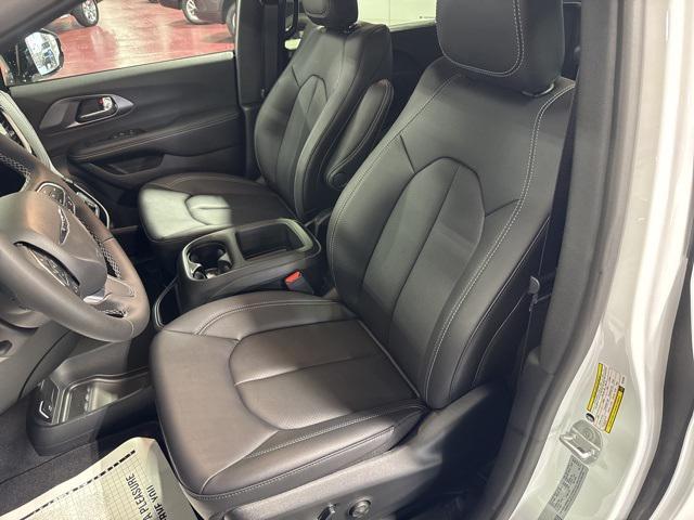 new 2026 Chrysler Pacifica car, priced at $40,865