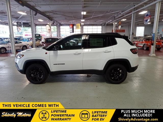 new 2024 Jeep Compass car, priced at $40,439