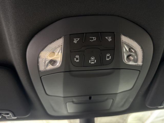 new 2025 Chrysler Pacifica car, priced at $46,248