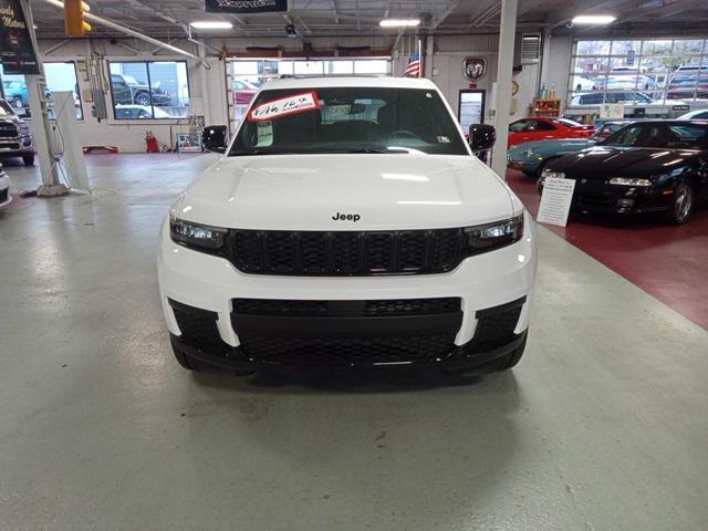 new 2024 Jeep Grand Cherokee L car, priced at $45,667