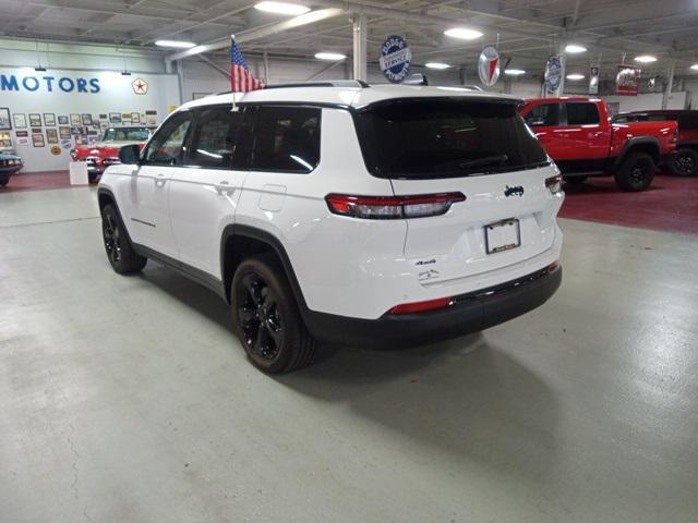 new 2024 Jeep Grand Cherokee L car, priced at $45,667