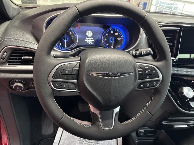 new 2026 Chrysler Pacifica car, priced at $45,692