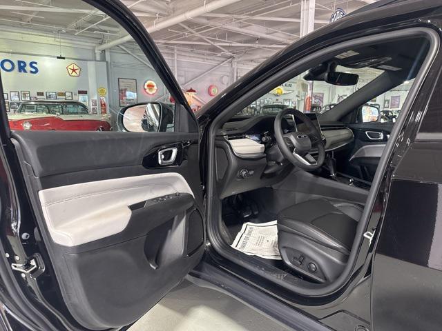 new 2025 Jeep Compass car, priced at $32,493