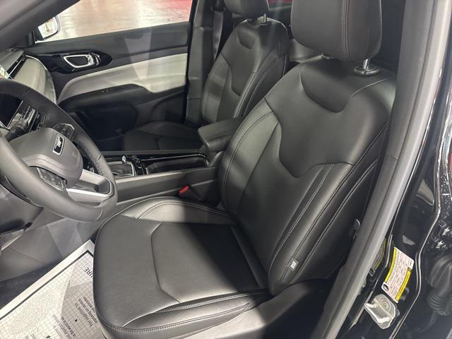 new 2025 Jeep Compass car, priced at $32,493