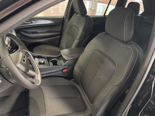 new 2025 Jeep Grand Cherokee car, priced at $40,784