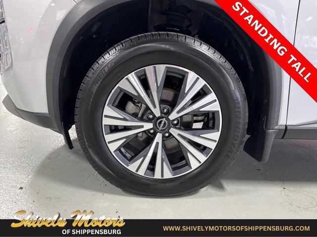 used 2022 Nissan Rogue car, priced at $24,295