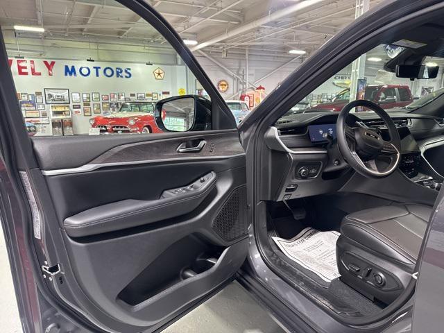 new 2025 Jeep Grand Cherokee car, priced at $47,458