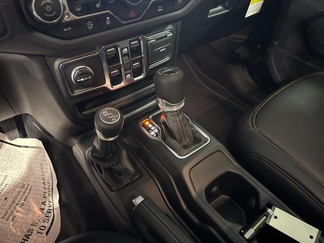 new 2025 Jeep Gladiator car, priced at $42,493