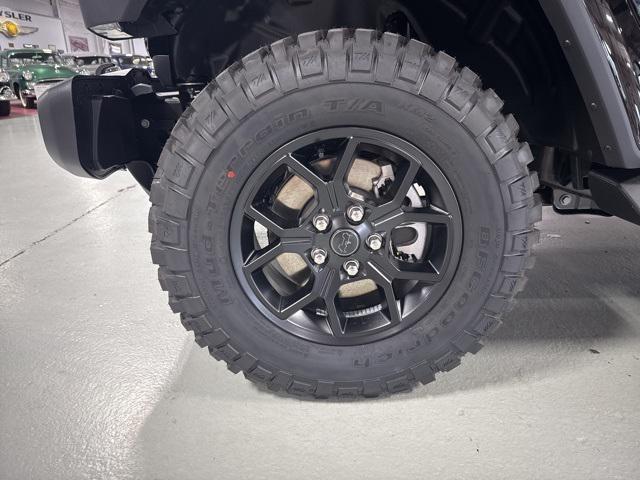 new 2025 Jeep Gladiator car, priced at $42,493