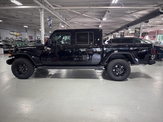 new 2025 Jeep Gladiator car, priced at $42,493