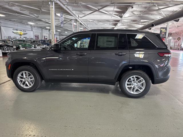 new 2025 Jeep Grand Cherokee car, priced at $41,680