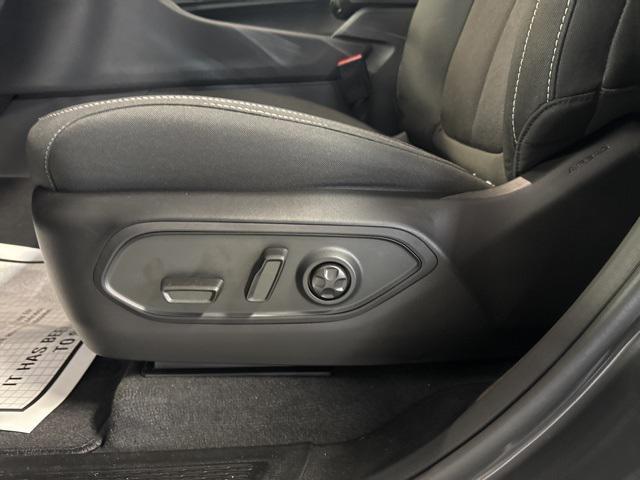new 2025 Jeep Grand Cherokee car, priced at $41,680