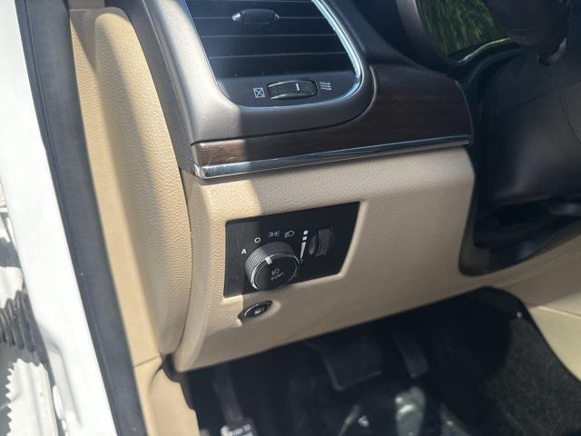 used 2018 Jeep Grand Cherokee car, priced at $19,995