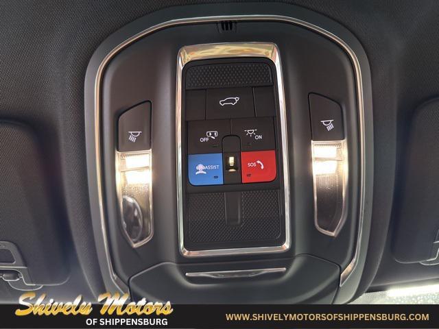 new 2025 Jeep Grand Cherokee L car, priced at $41,556