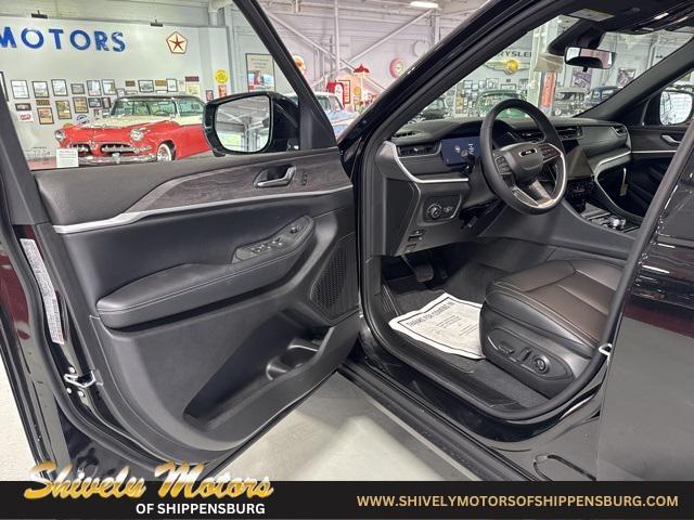 new 2025 Jeep Grand Cherokee L car, priced at $41,556