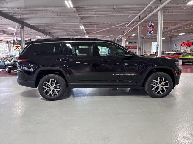 new 2025 Jeep Grand Cherokee L car, priced at $45,672